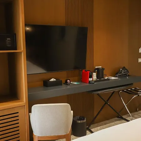 Hotel Urbanin & 4*